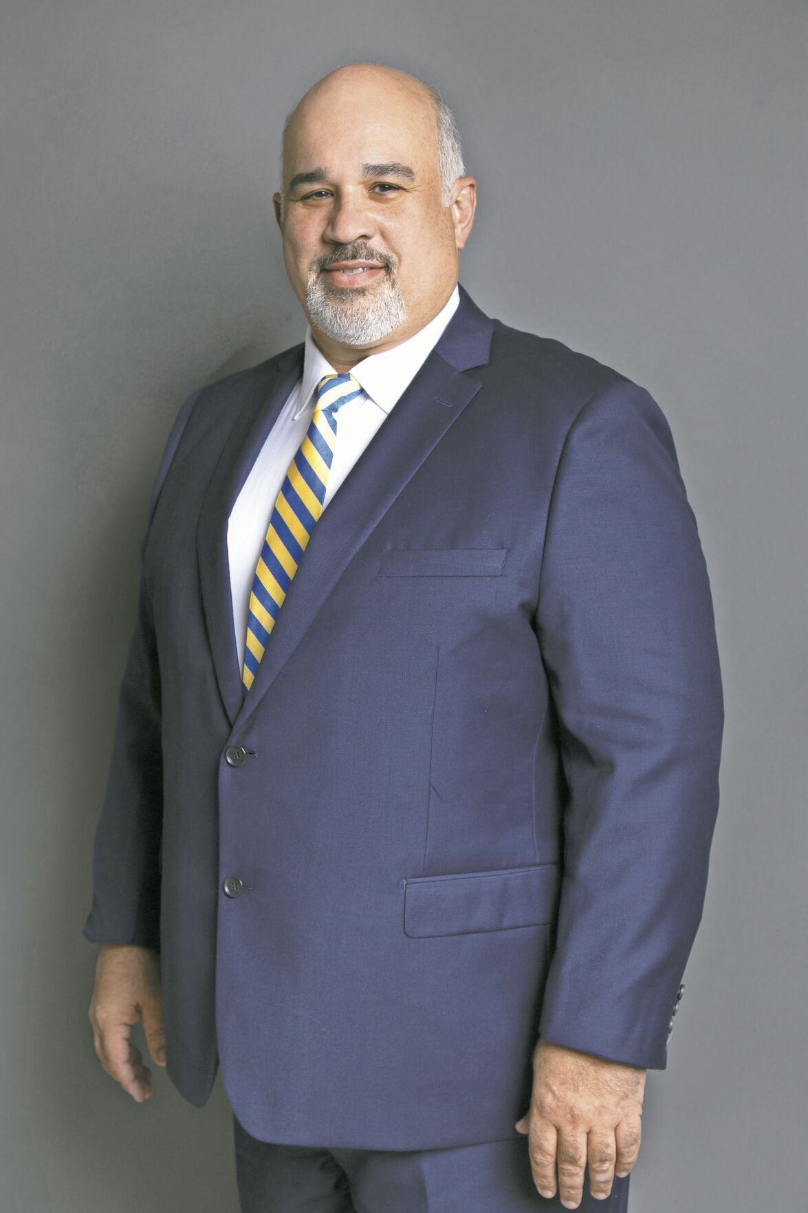 Dr. Edmundo Jordán